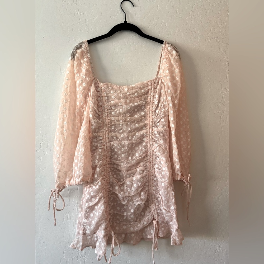 HELLO MOLLY - Finally round You
Dress Nude